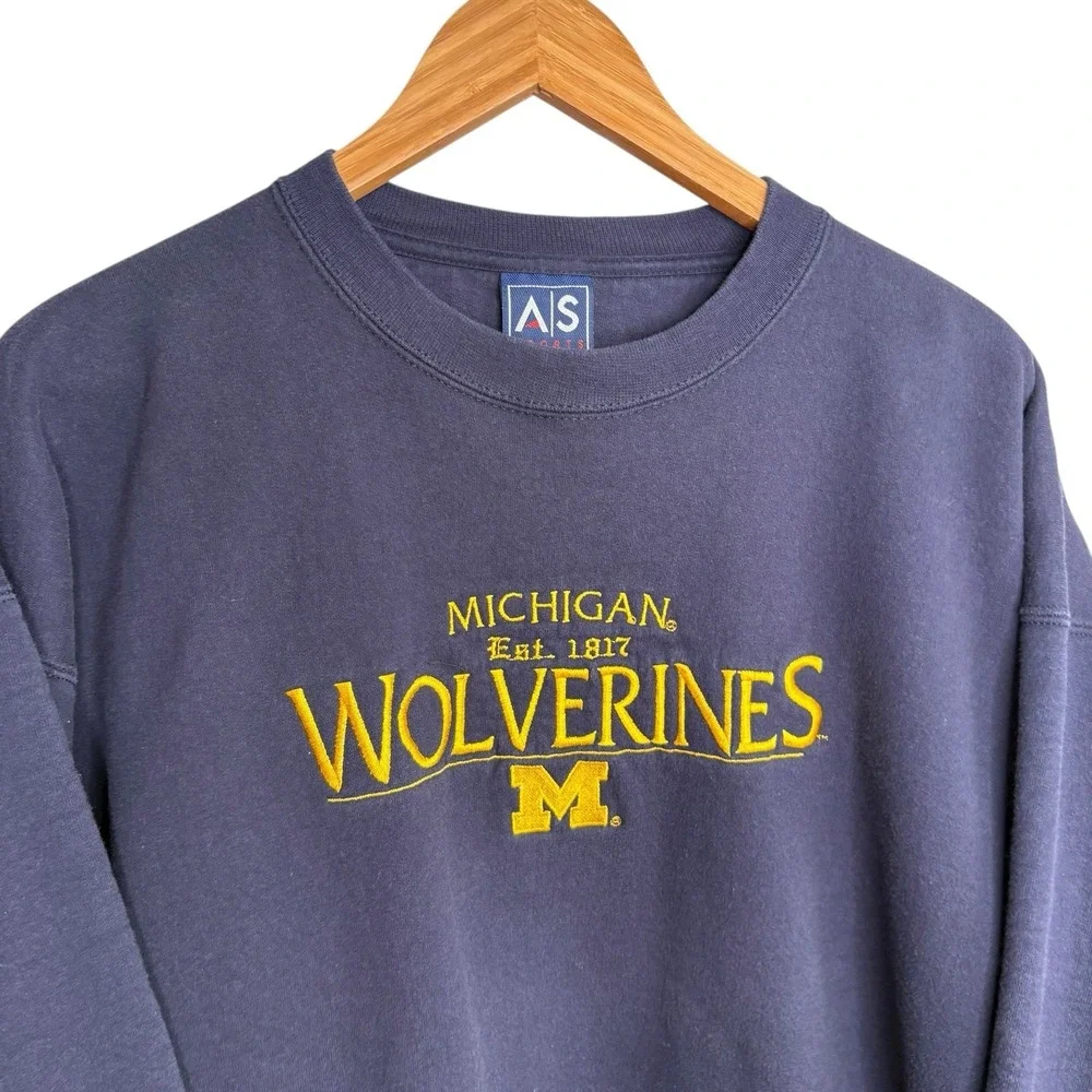 💙💛Vintage Navy and Yellow Michigan Wolverines Sweatshirt 💙💛 - Picture 3 of 10